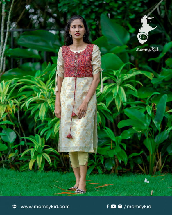 Golden Kasavu Floral Kurthi with Ajarak overcoat