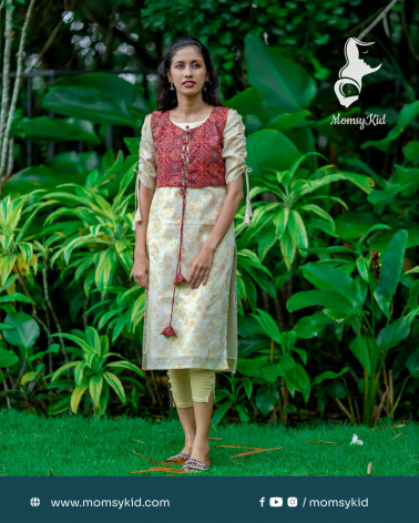 Golden Kasavu Floral Kurthi with Ajarak overcoat