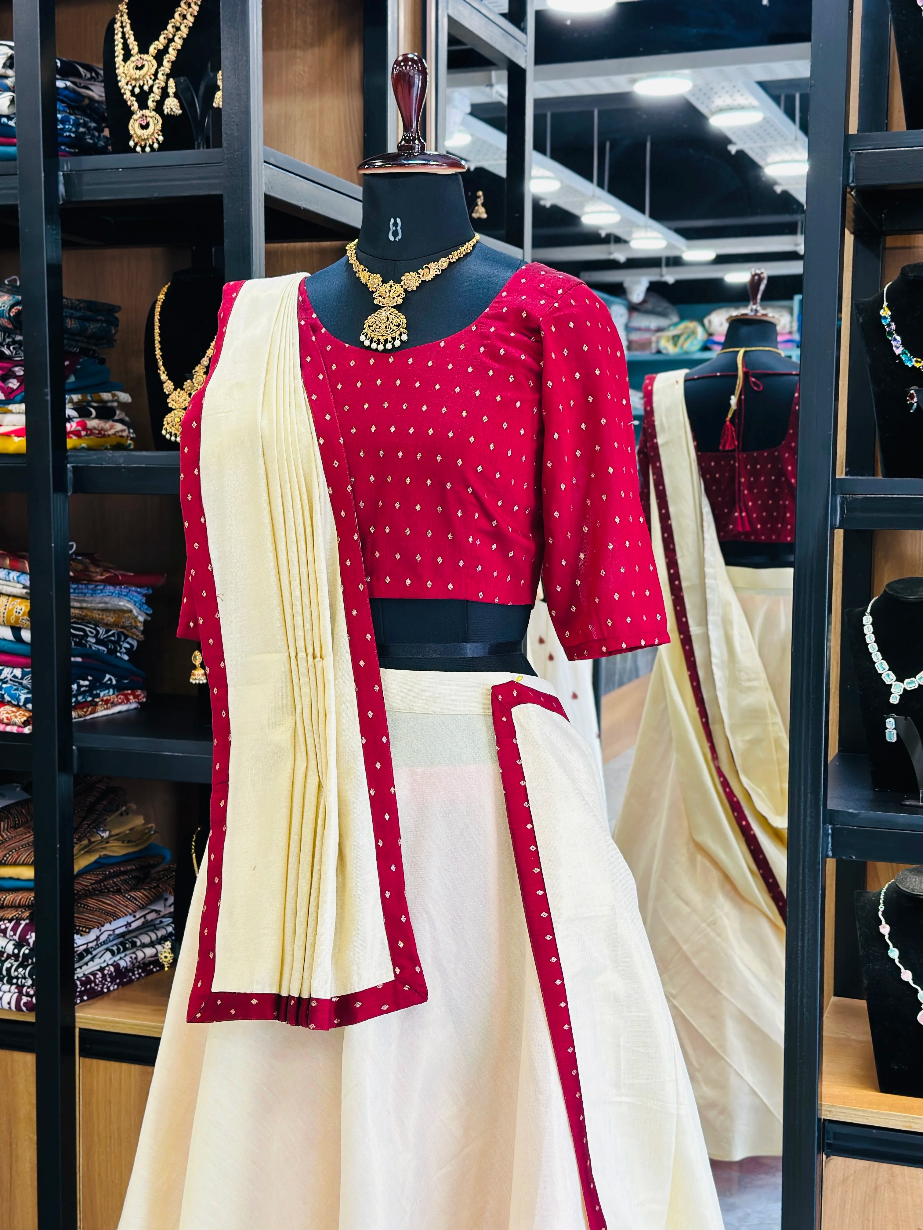 Traditional Dhavani Set (Maroon)