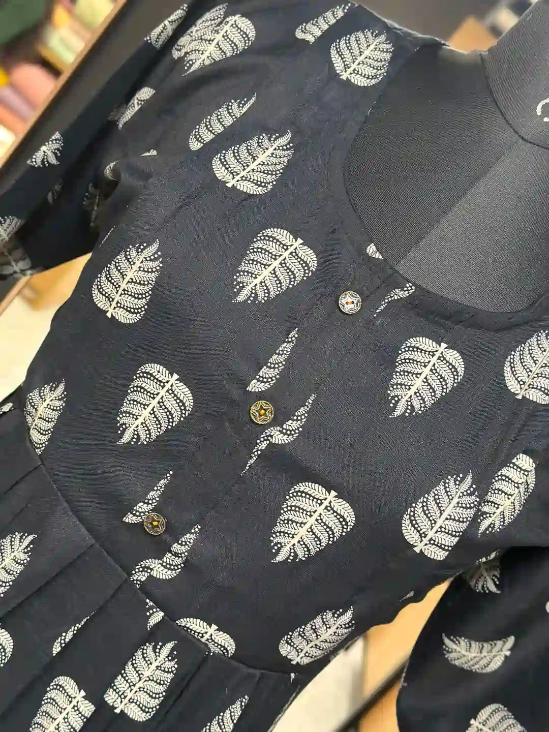 best-black-cotton-feeding-kurti-online-with-concealed-zippers