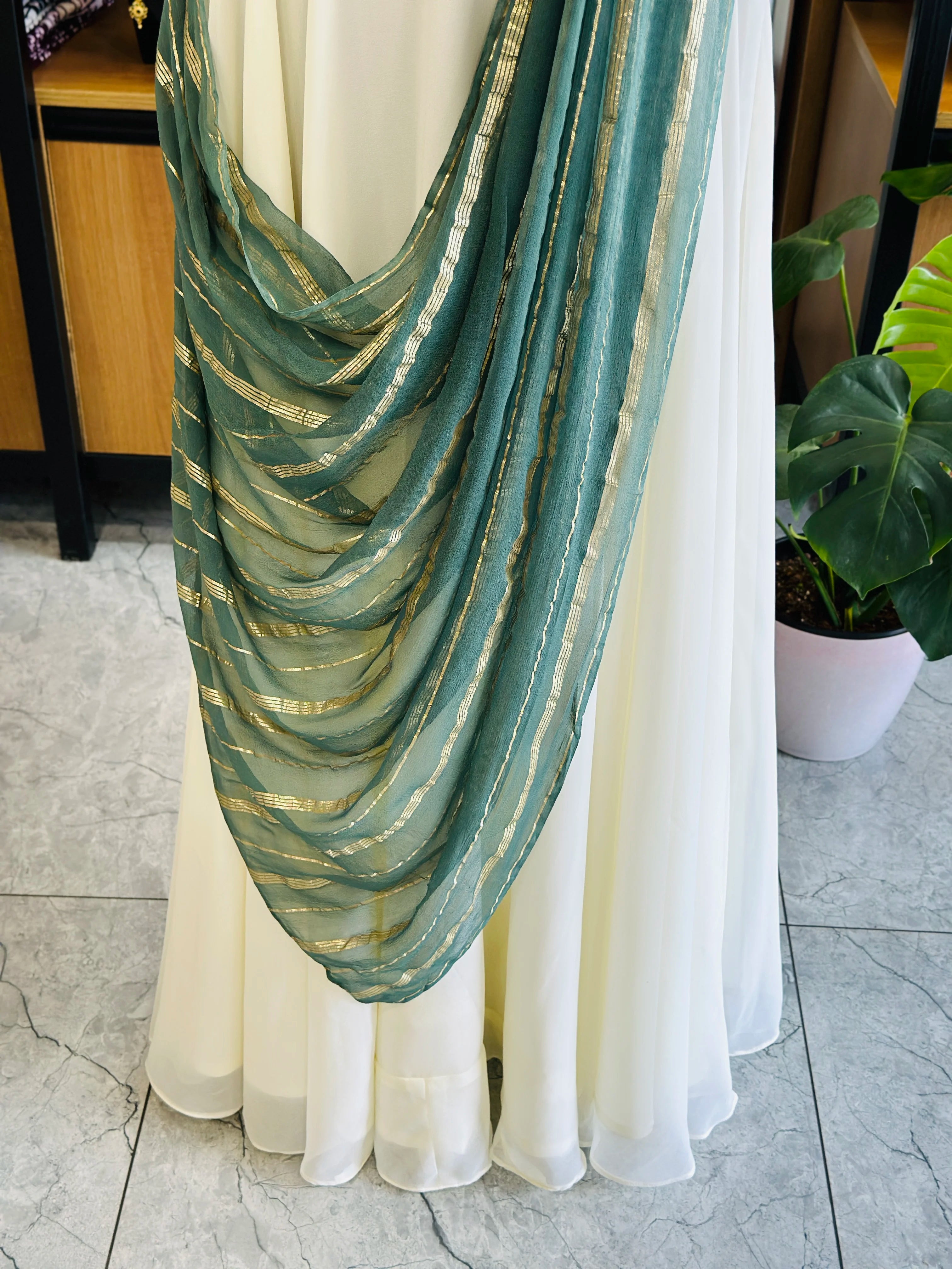 Traditional Dhavani Set