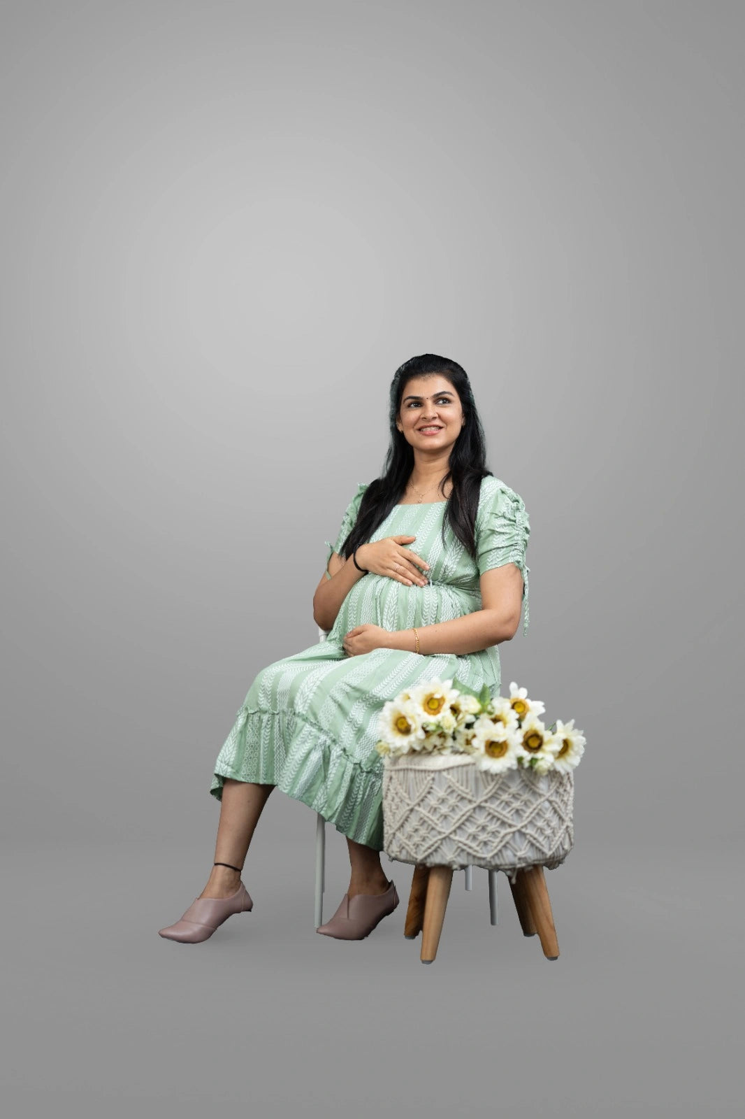 adjustable-fit-rayon-maternity-dress-in-pastel-green-and-white-print