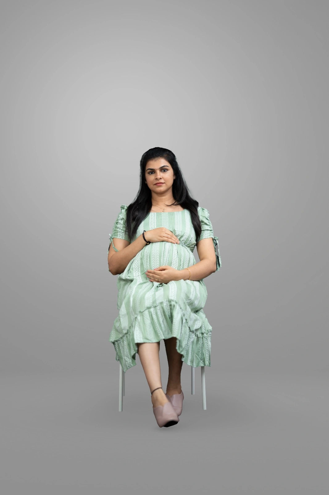breathable-rayon-pregnancy-dress-for-ladies-in-pastel-green-and-white-print
