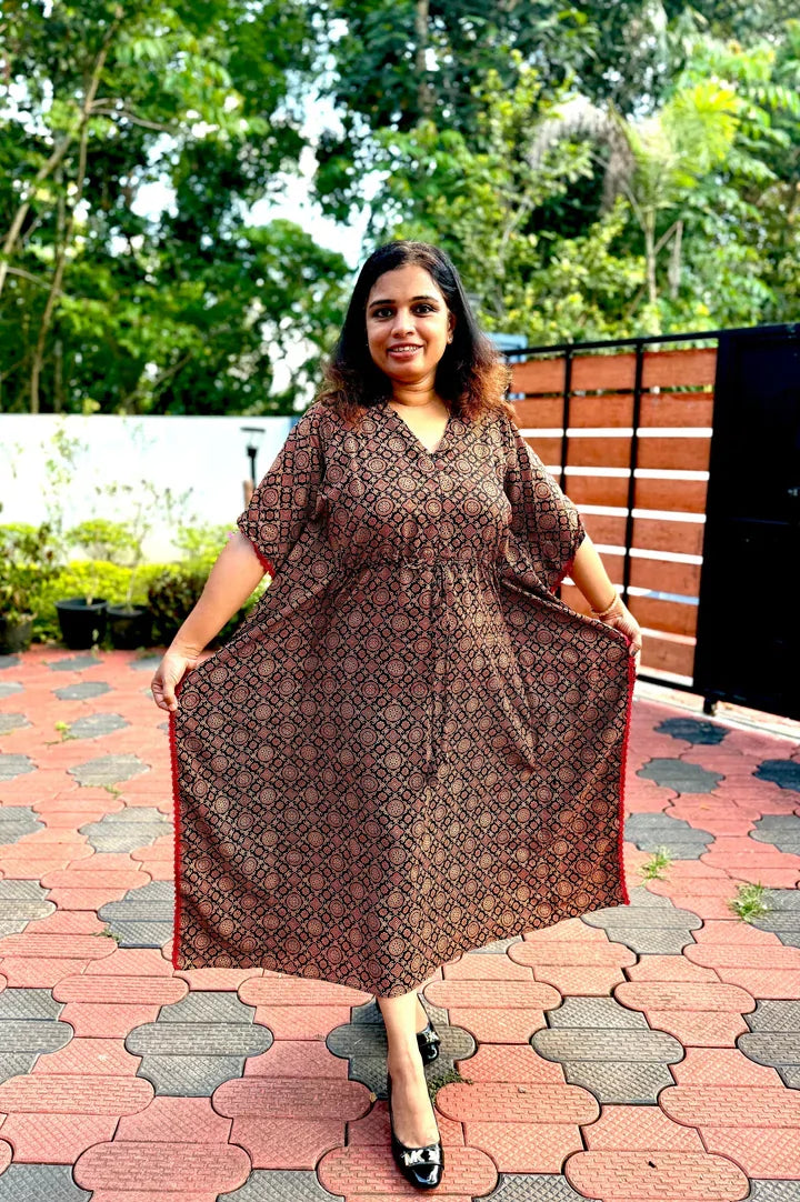 soft-breathable-ajrak-cotton-kaftan-dress-with-red-lace-perfect-for-maternity-wear