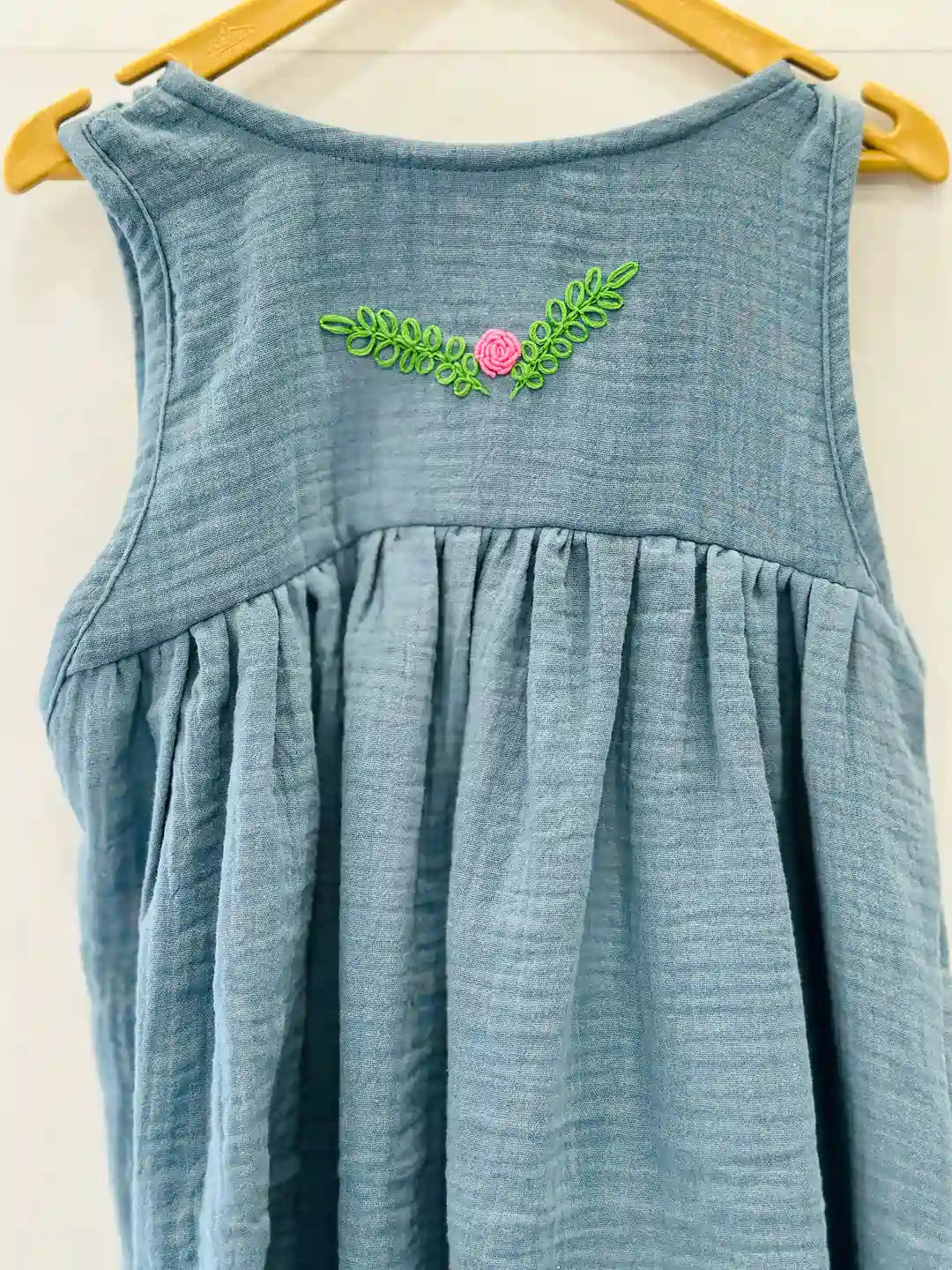 soft-comfortable-baby-girl-dresses-in-muslin-fabric